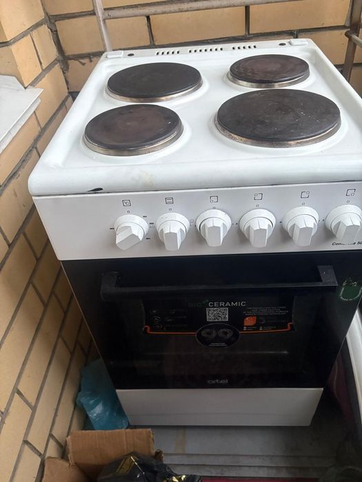 Плита черно белая