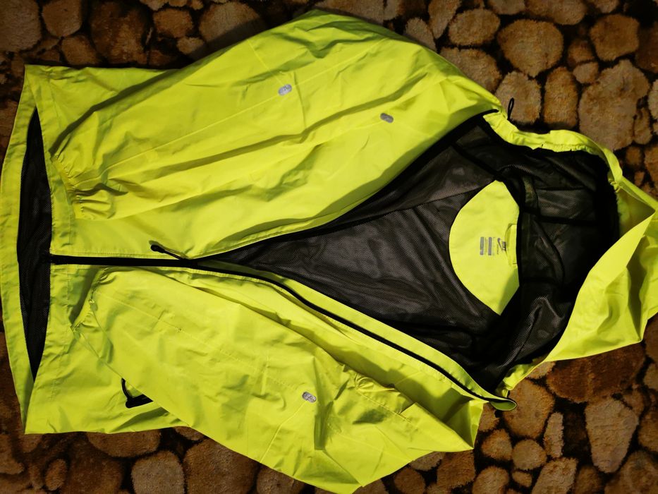 Jacheta Nike Storm Fit S salewa hoka mammut salomon marmot