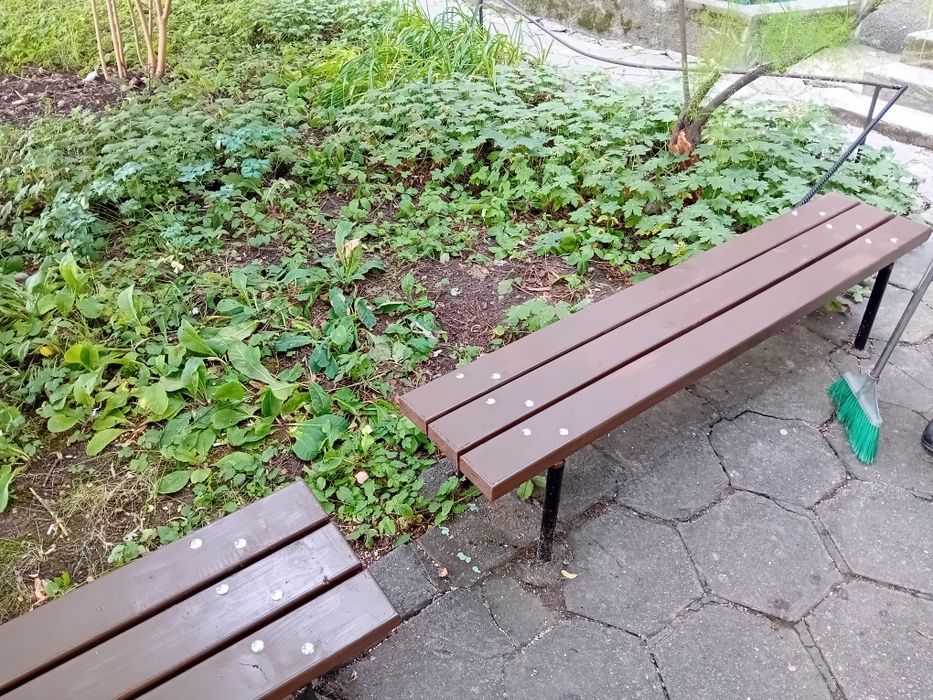 Метално дървени пейки