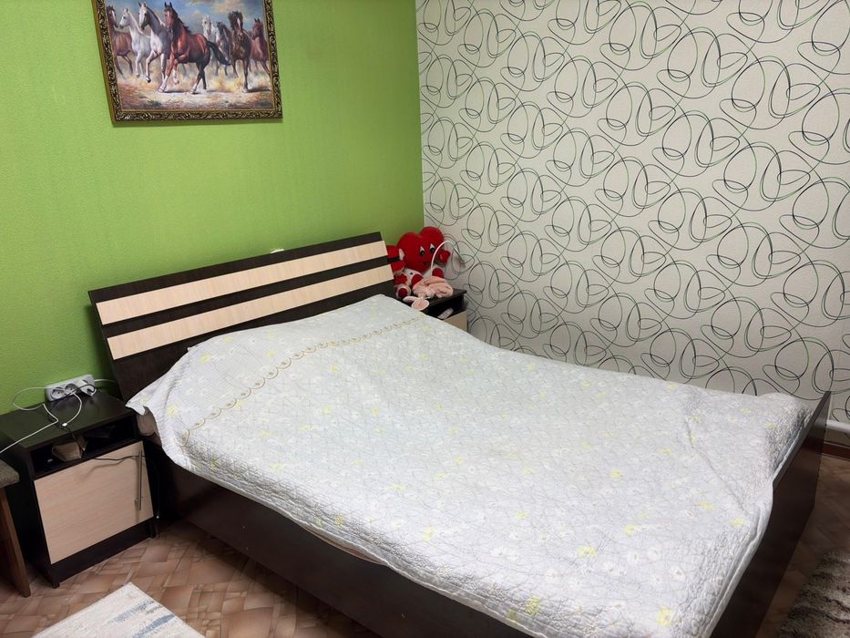 Спальная кровать
