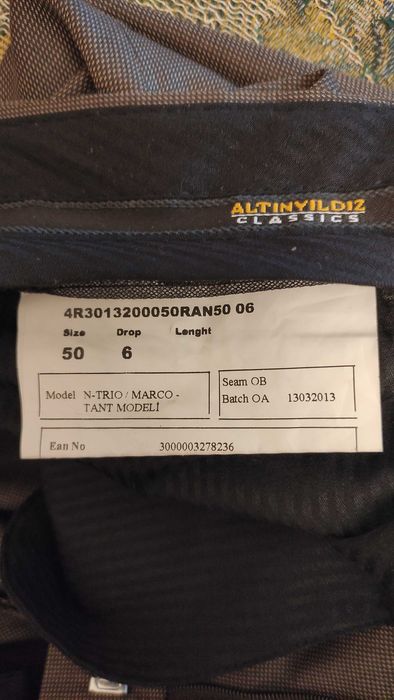 Продам костюм новый (Анталья)