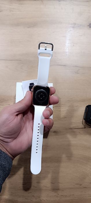 Смарт часовник, имитация на Apple