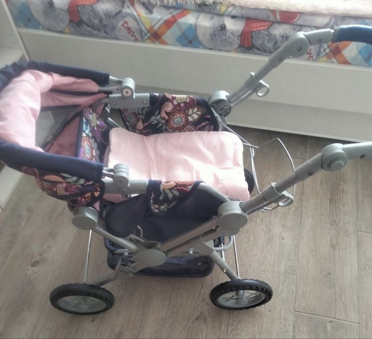 Коляска игрушечная