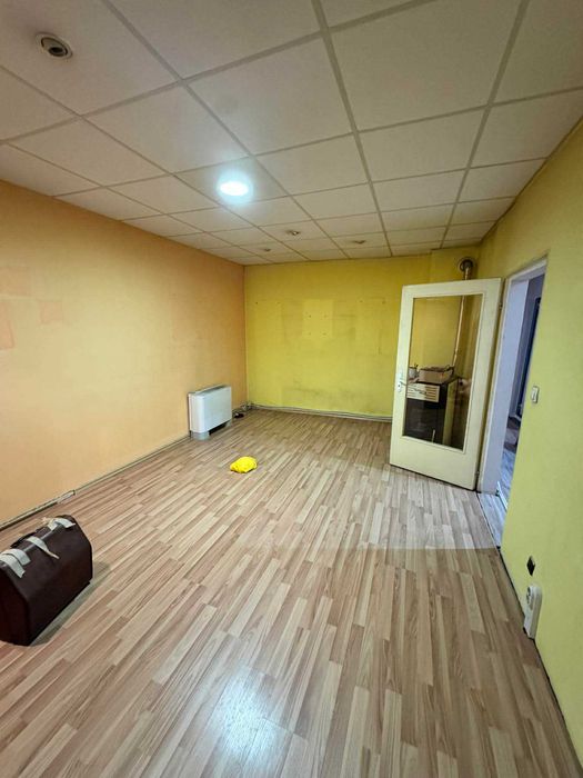 Продава се Тристаен апартамент в Казанлък - 84 кв.м за 438 €/кв.м - Снимка #1