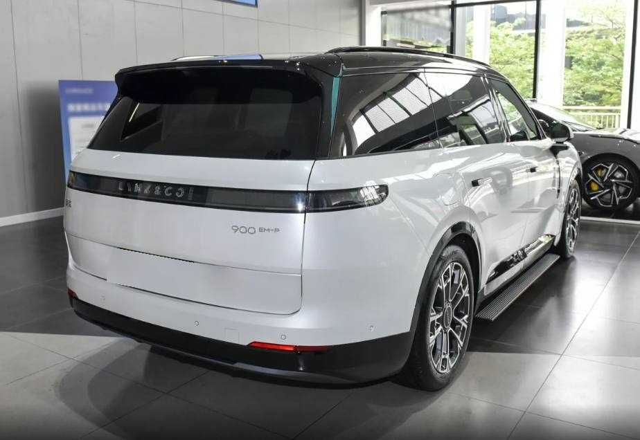 Lynkco 900, 1.5T Ultra 2026