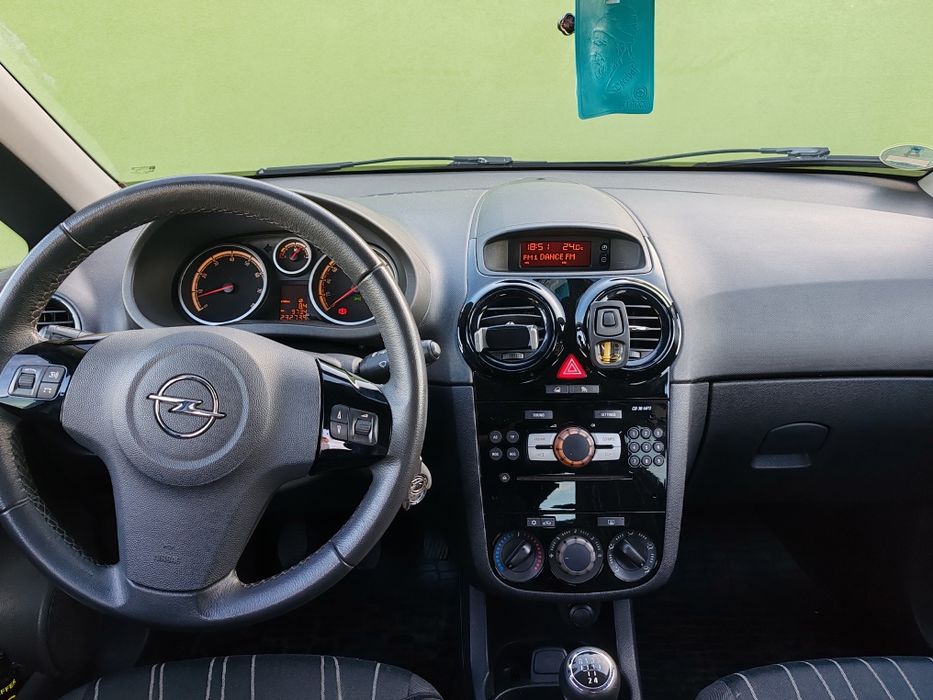 Opel Corsa D 1.4 87cp 2011 Euro 5