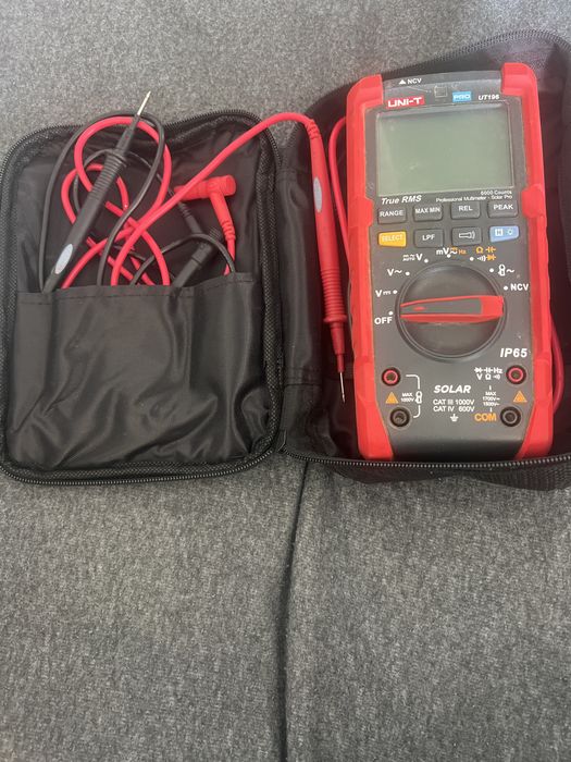 Multimeter Solar UT196 UNI-T