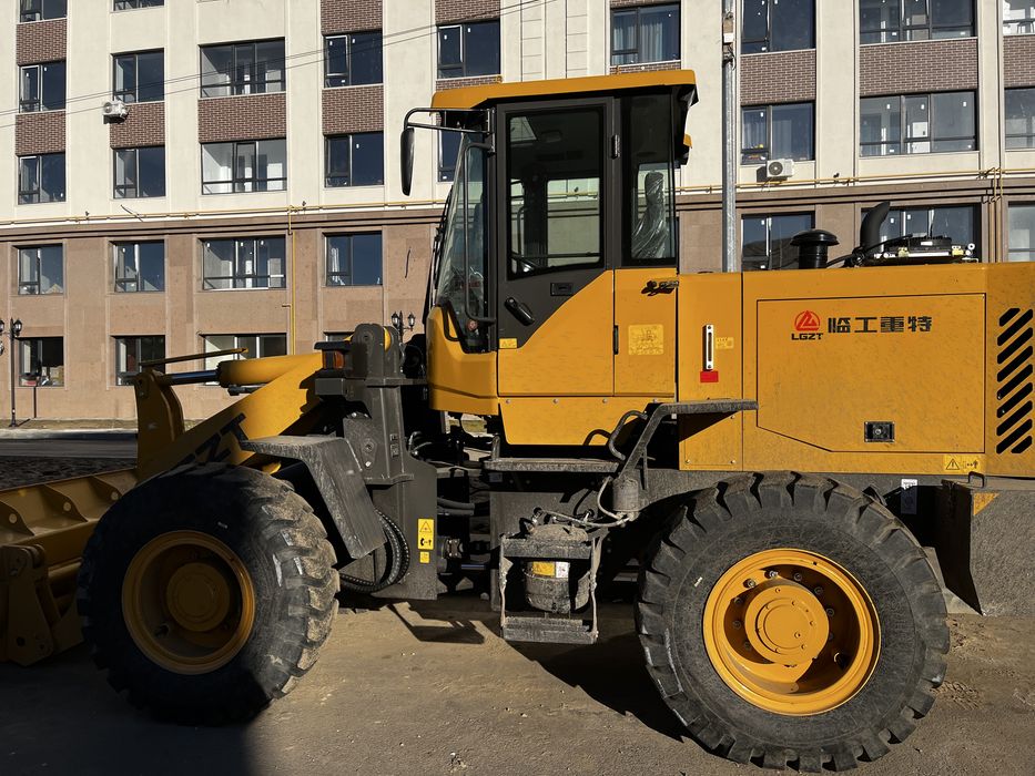 Услуги фронтального погрузчика