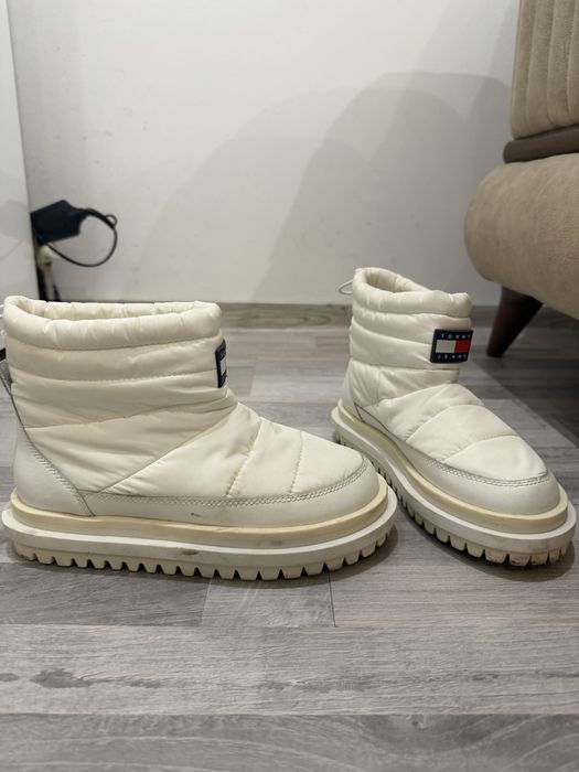 TOMMY HILFIGER  Дамси зимни боти