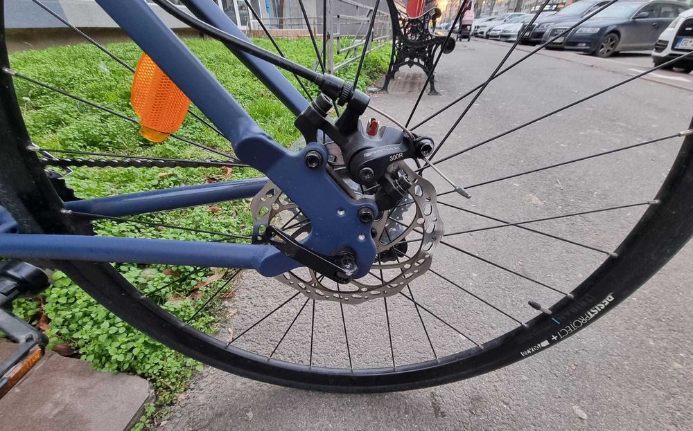 Bicicleta sosea Triban RC120 albastru XS