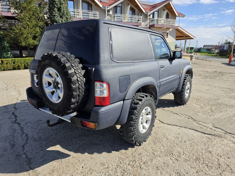 Vând Nissan patrol