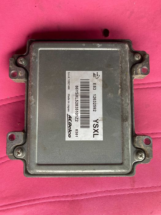 Компютър еку ecu електронен блок двигател опел инсигния 1.8