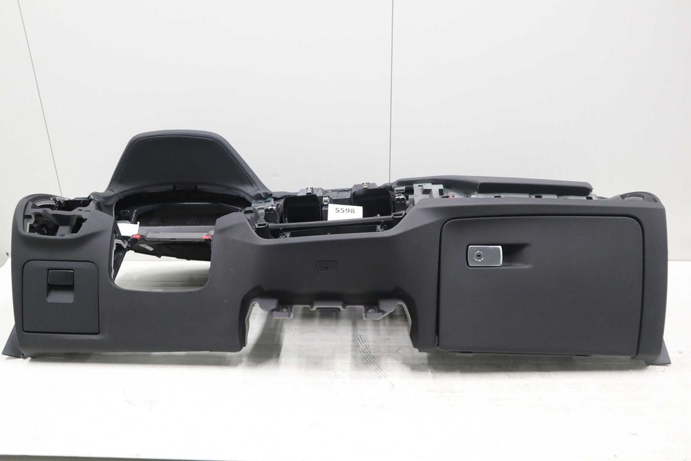 Арматурно табло БМВ Х3 Г01 Х4 Г02 Фейс Без хедъп със син шев BMW G01 LCI G02 LCI