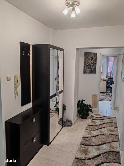 cv 185 Hortensiei, apartament 2 camere decomandat,etaj III+loc parcare