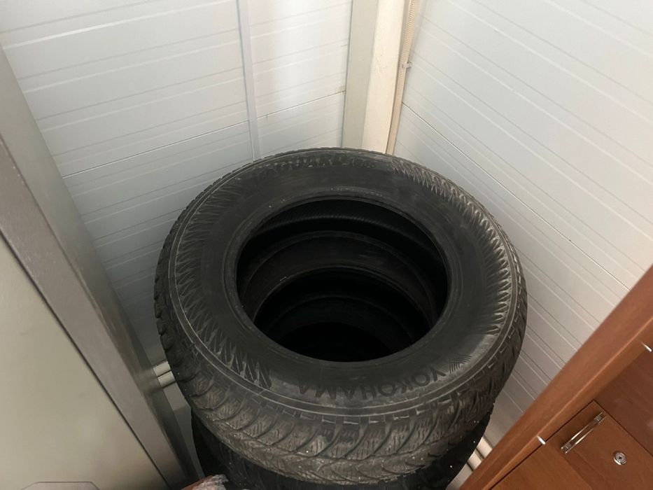 Зимние шины Yokohama iceGUARD iG65 285/60 R18 116T