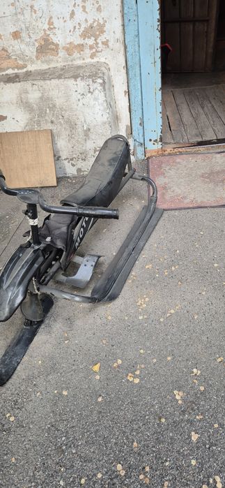 Продам детский снегокат