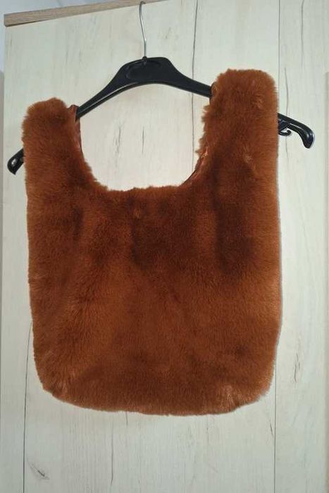 Geanta blanita Lefties noua