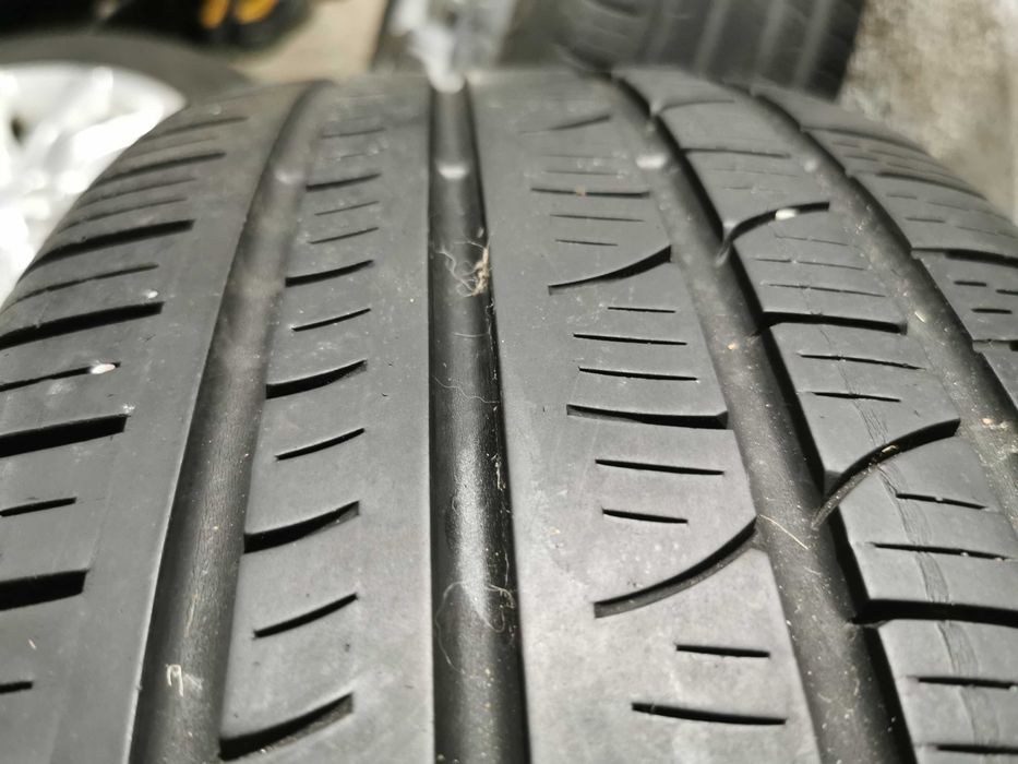 Jante Originale Land Rover/Range Rover Evoque R18 cu anvelope de iarna