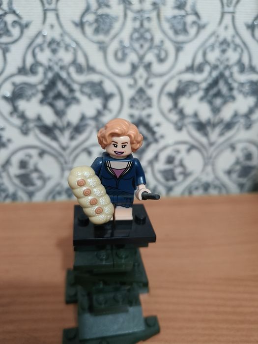 LEGO Queenie Goldstein 71022 и Мандалорец