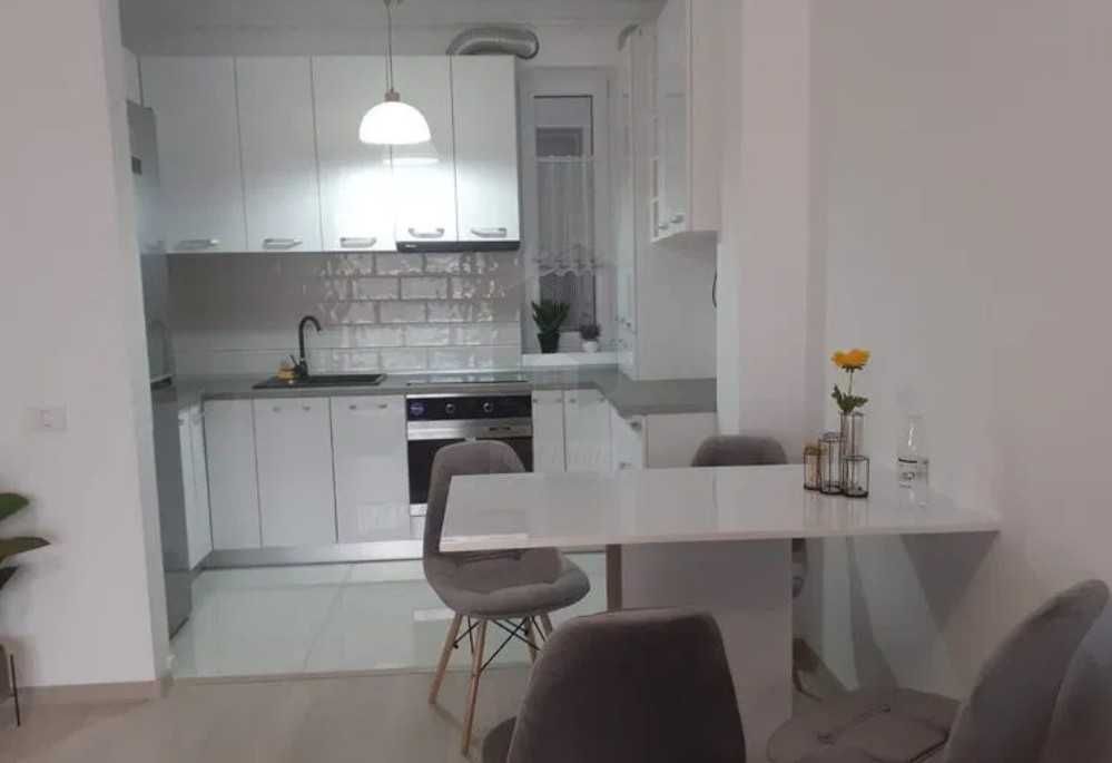 Дава се под наем Двустаен апартамент в Бургас, Сарафово - 60 кв.м за 255 € - Снимка #2