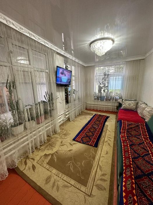 Срочно 5 комнатный дом продается.