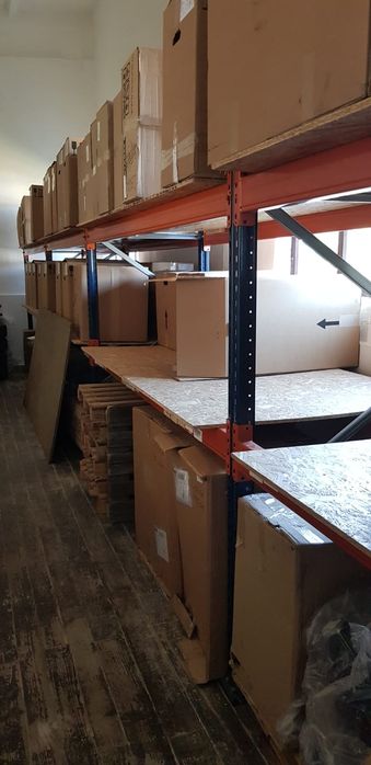 Vând rafturi metalice profesionale reglabile lichidare de stoc