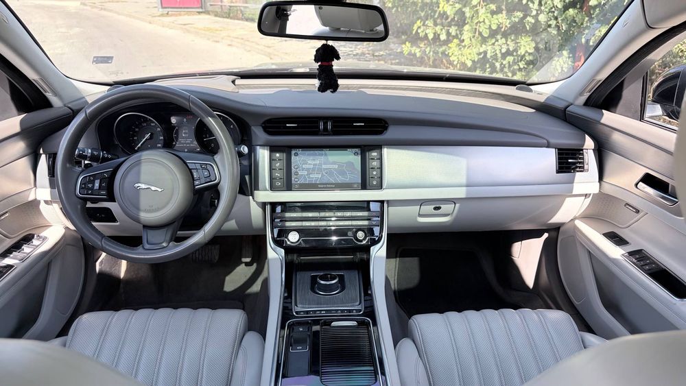 Jaguar XF 2.0 Diesel • 2016 г.