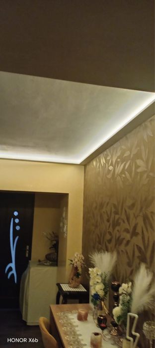 Vand apartament zona visoi turn