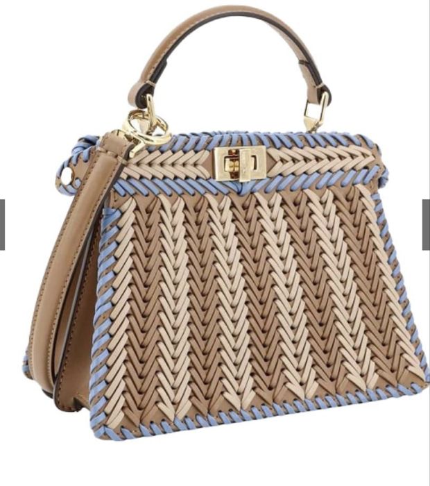 Чанта естествена кожа Fendi peekaboo