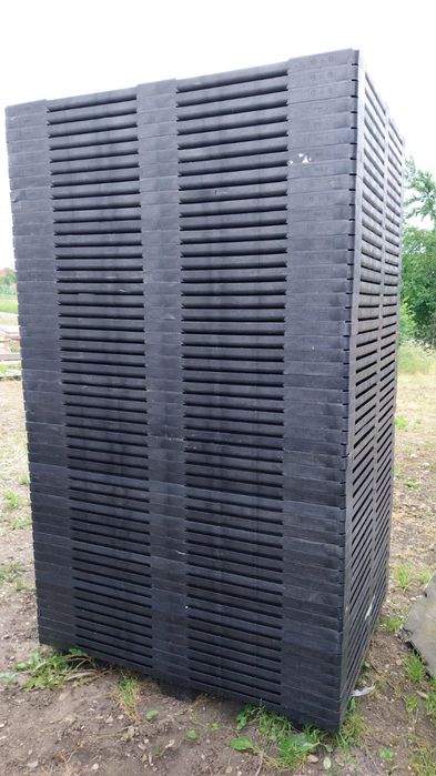 Vind paleți de plastic