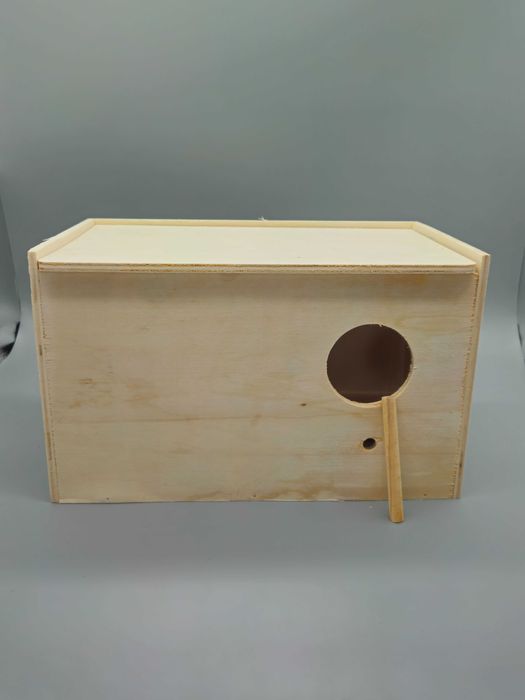 Дървена гнездилка (гнездова) за папагали/екзотични птици 30x20x20 см!