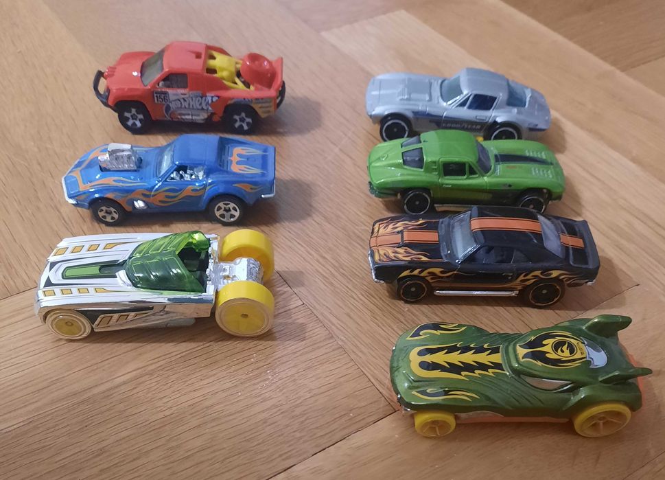 Hot Wheels колички, метални колички, пластмасови колички