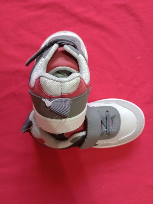 Adidași copii băieți și fete