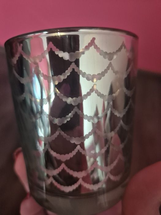 Чаши внос от Италия