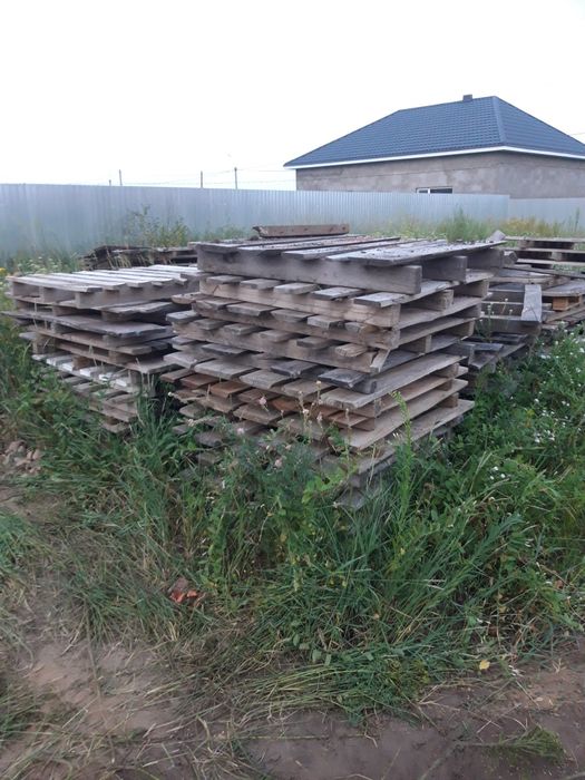Продам б/у поддоны 500 тенге