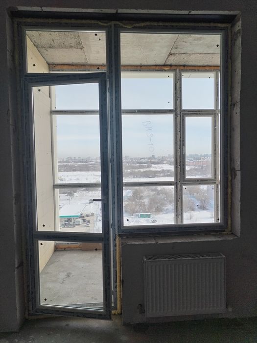 Продам балконный дверь и окно