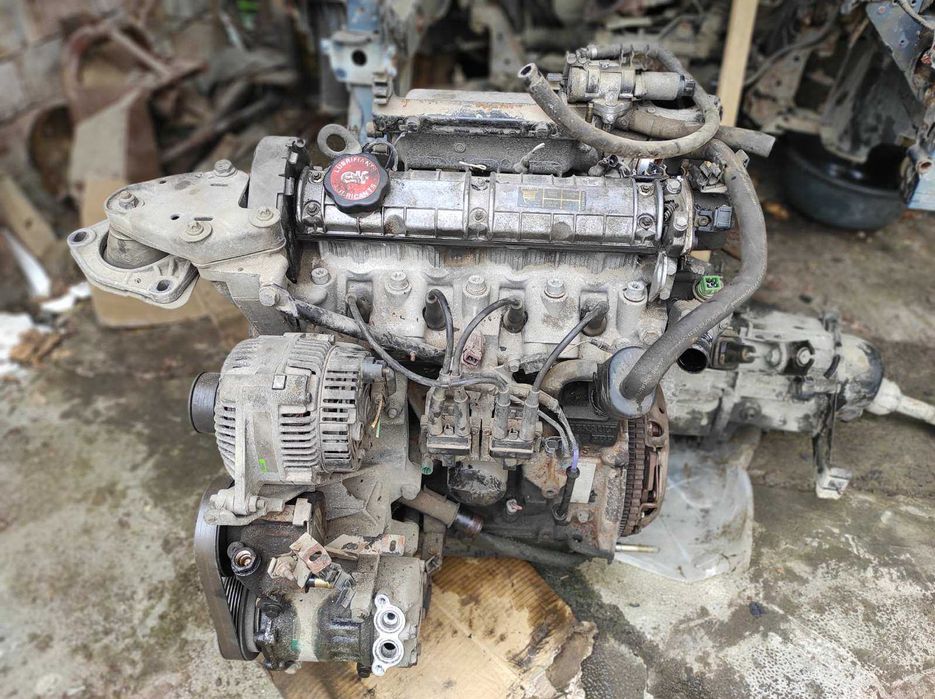 Двигател и глава за Рено Лагуна 1.8 Бензин (90 к.с.) 1996