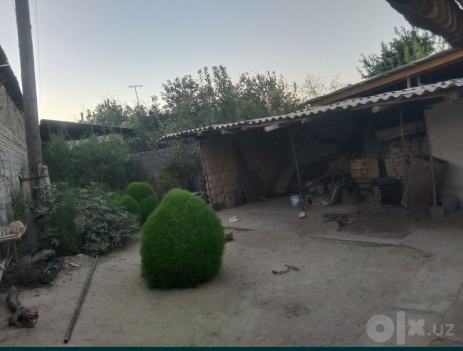 Uy sotiladi Oqqovoq 2 avtobaza