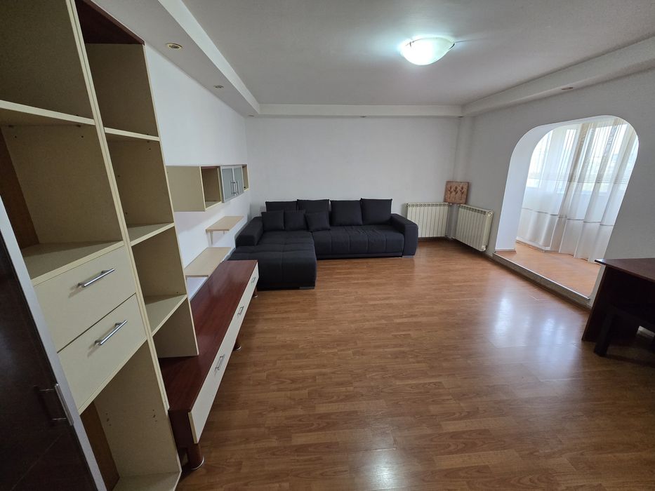 Inchiriez apartament 2 camere metrou Eroii Revolutiei