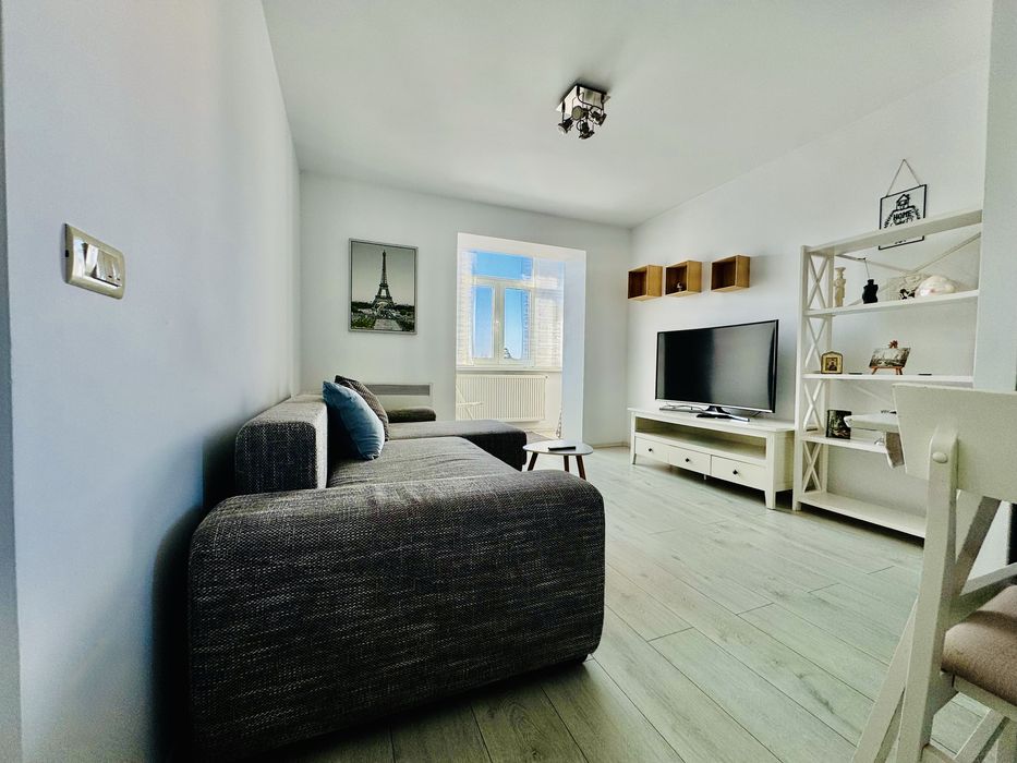 Inchiriez Apartament 2 camere Mobilat si Utilat - Loc parcare