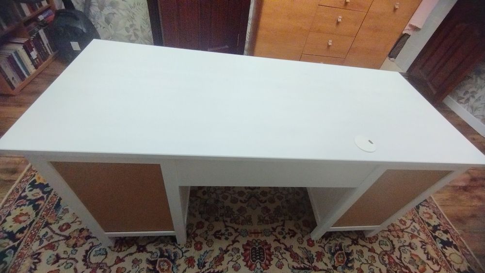 Б/У Письменный стол IKEA серии HEMNES