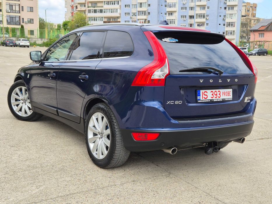 Volvo XC60 4x4 2012 2.4 D5 215 CP euro 5 automata / RATE fara avans