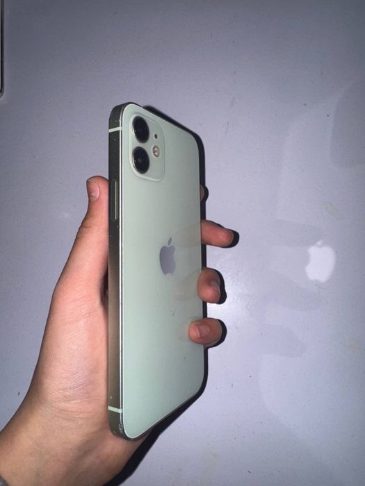 Iphone 12  на 128 гб