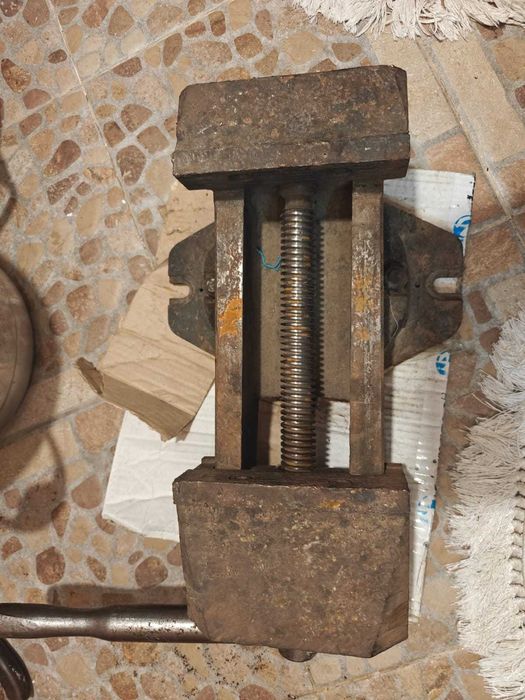 Тиски станочные токарно-фрезерные СССР