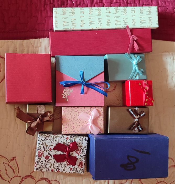 Коробочки для украшений