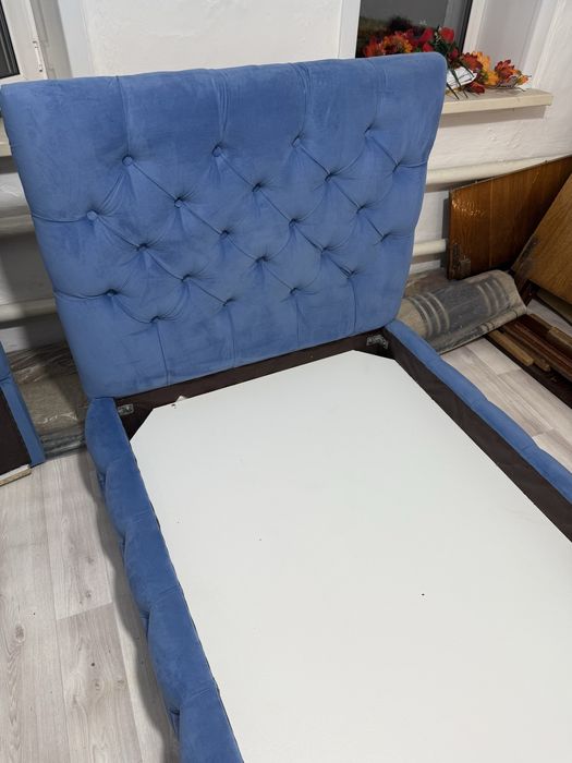 Две одинаковые кровати