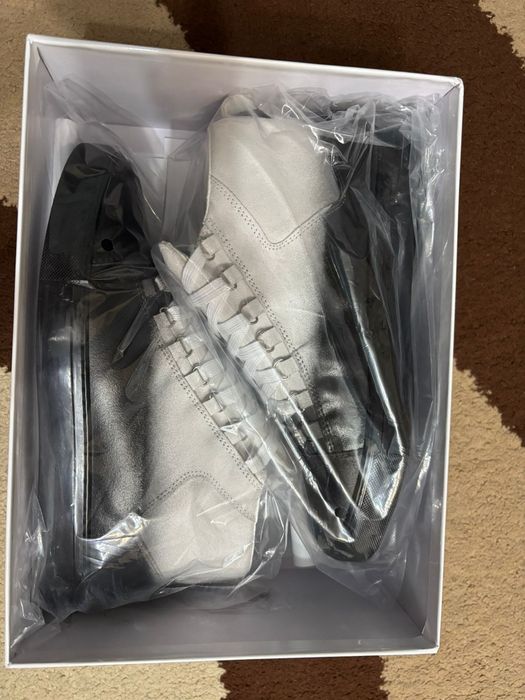 продам новые 42-43 сайз