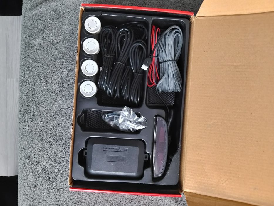 Парктроники белые