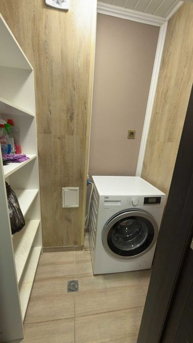 Дава се под наем Тристаен апартамент в Пазарджик, Център - 100 кв.м за 368.73 € - Снимка #8