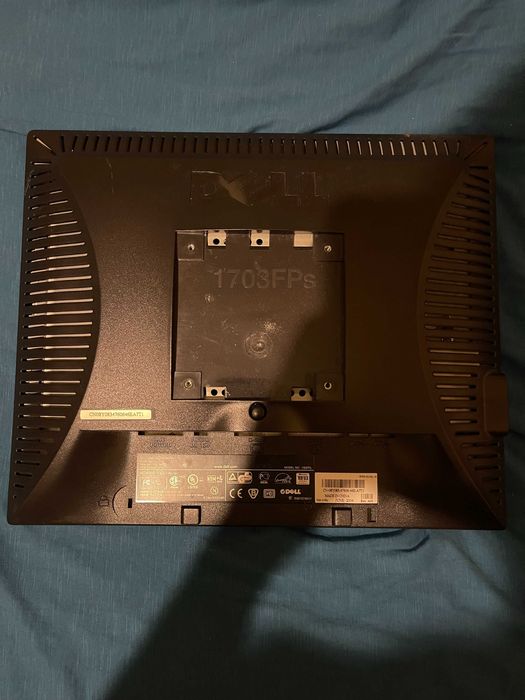 Монитор Dell 17 инчов
